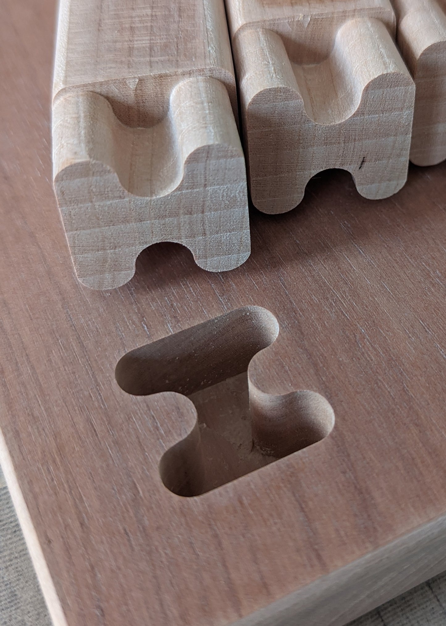 Solid Wood Joinery Stool (Glue-Free, Nail-Free, Finish-Free)